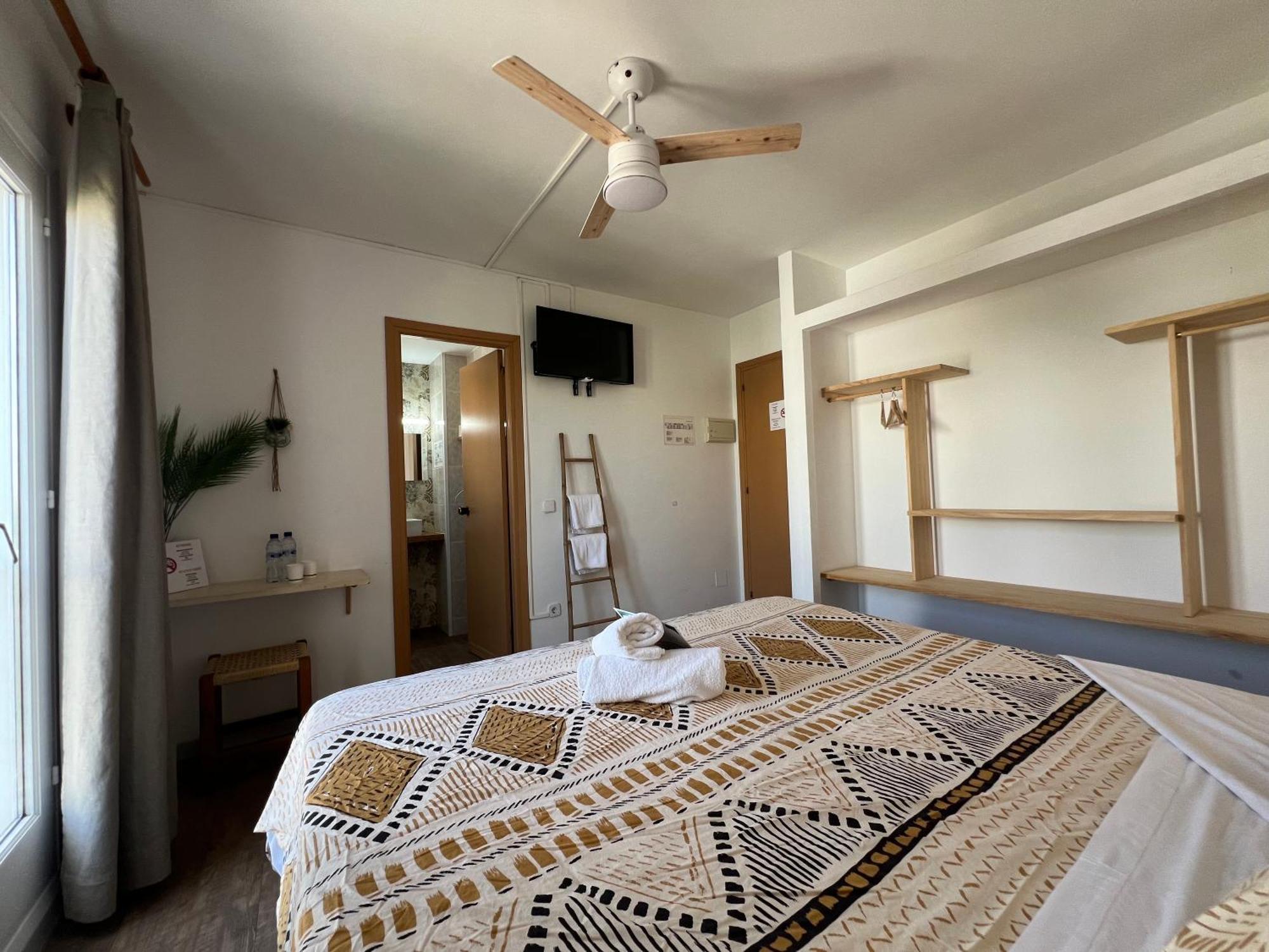 סיוטאדלה Balear Hotel מראה חיצוני תמונה